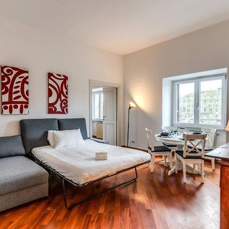 Splendid Flat On The Tiber River Roma Exterior foto